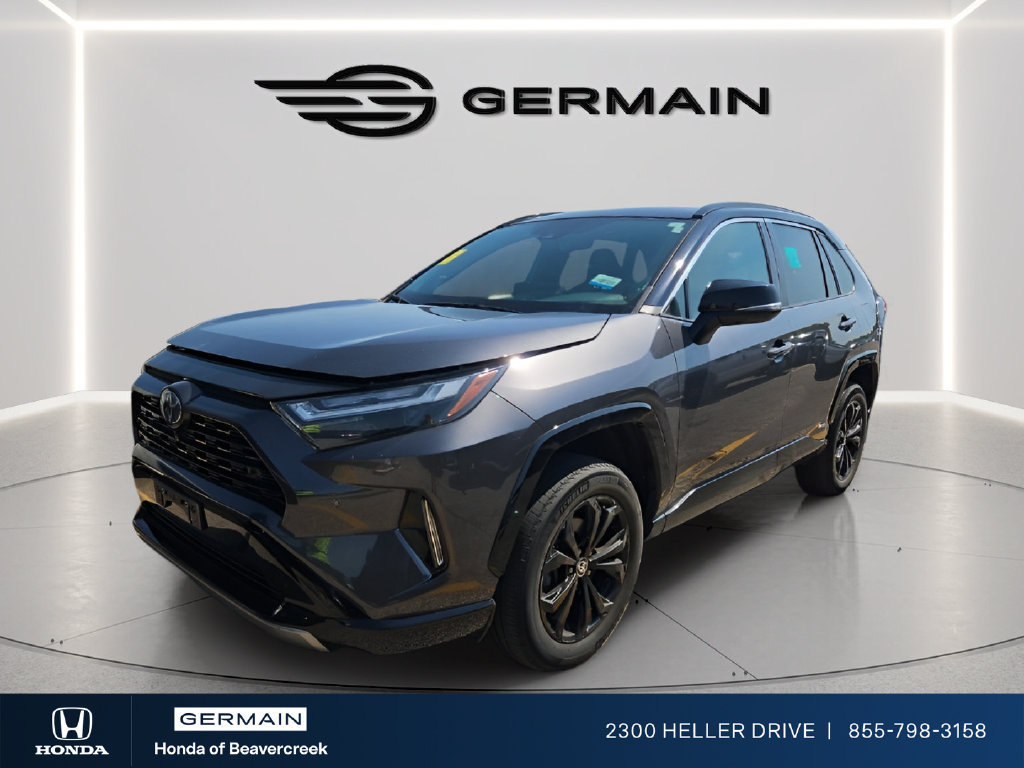 Used 2023 Toyota RAV4 XSE AWD/4WD image 3