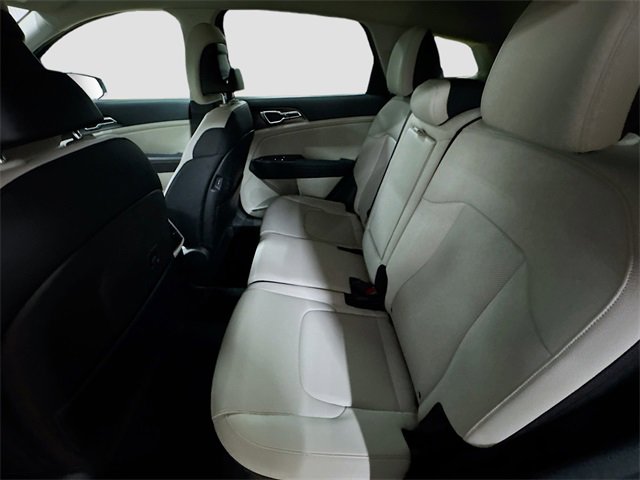 Used 2023 Kia Sportage EX image 25