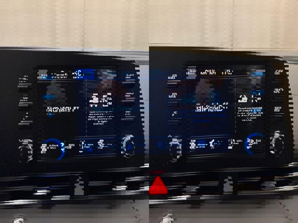 New 2025 Hyundai Elantra Sport image 18