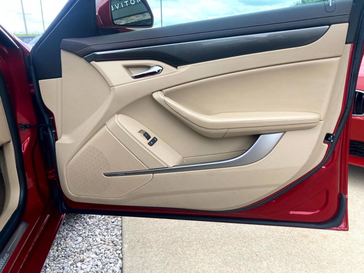 Used 2009 Cadillac CTS 3.6 RWD image 19