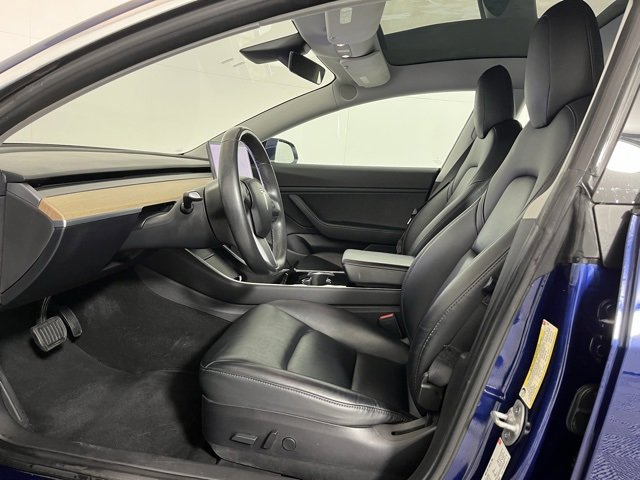 Used 2018 Tesla Model 3 image 11