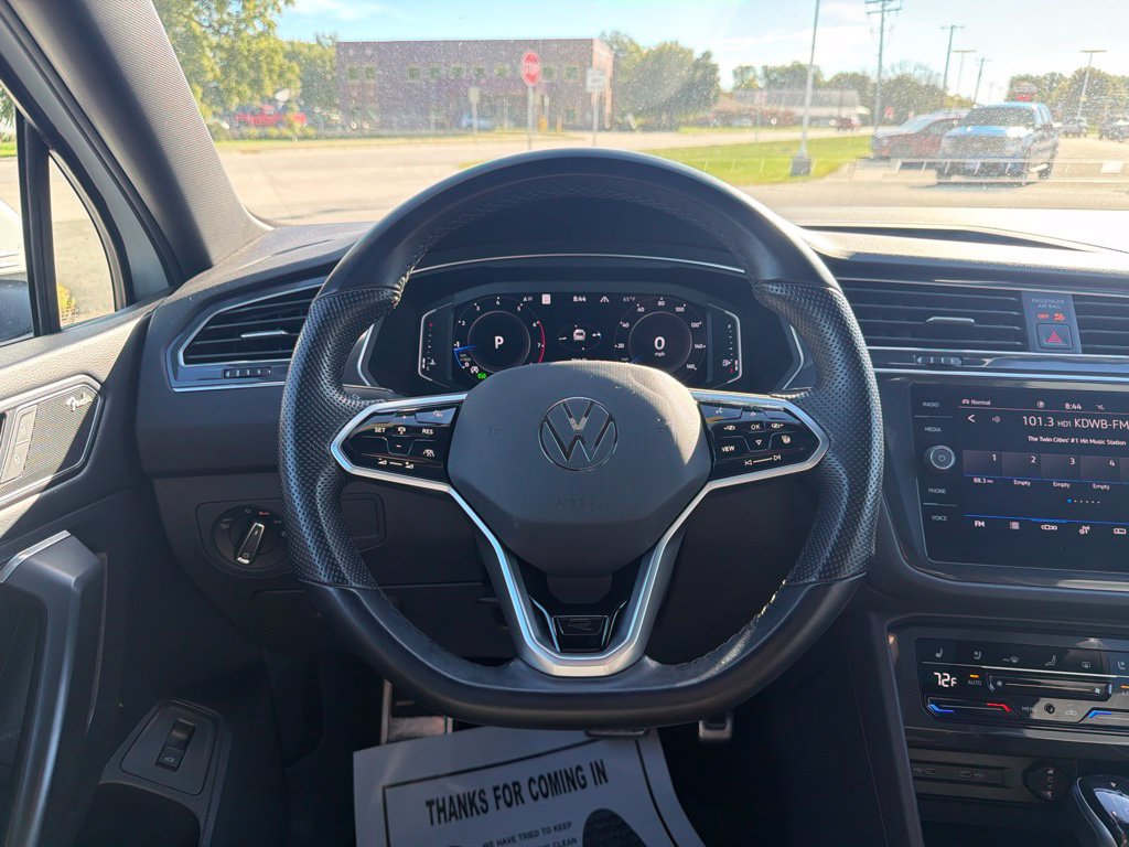 Used 2022 Volkswagen Tiguan SEL R-Line AWD/4WD image 14