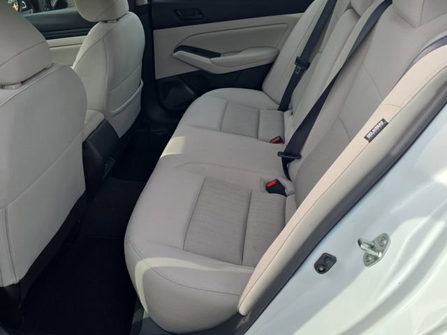 Certified 2024 Nissan Altima 2.5 SV w/ SV Premium Package FWD image 16