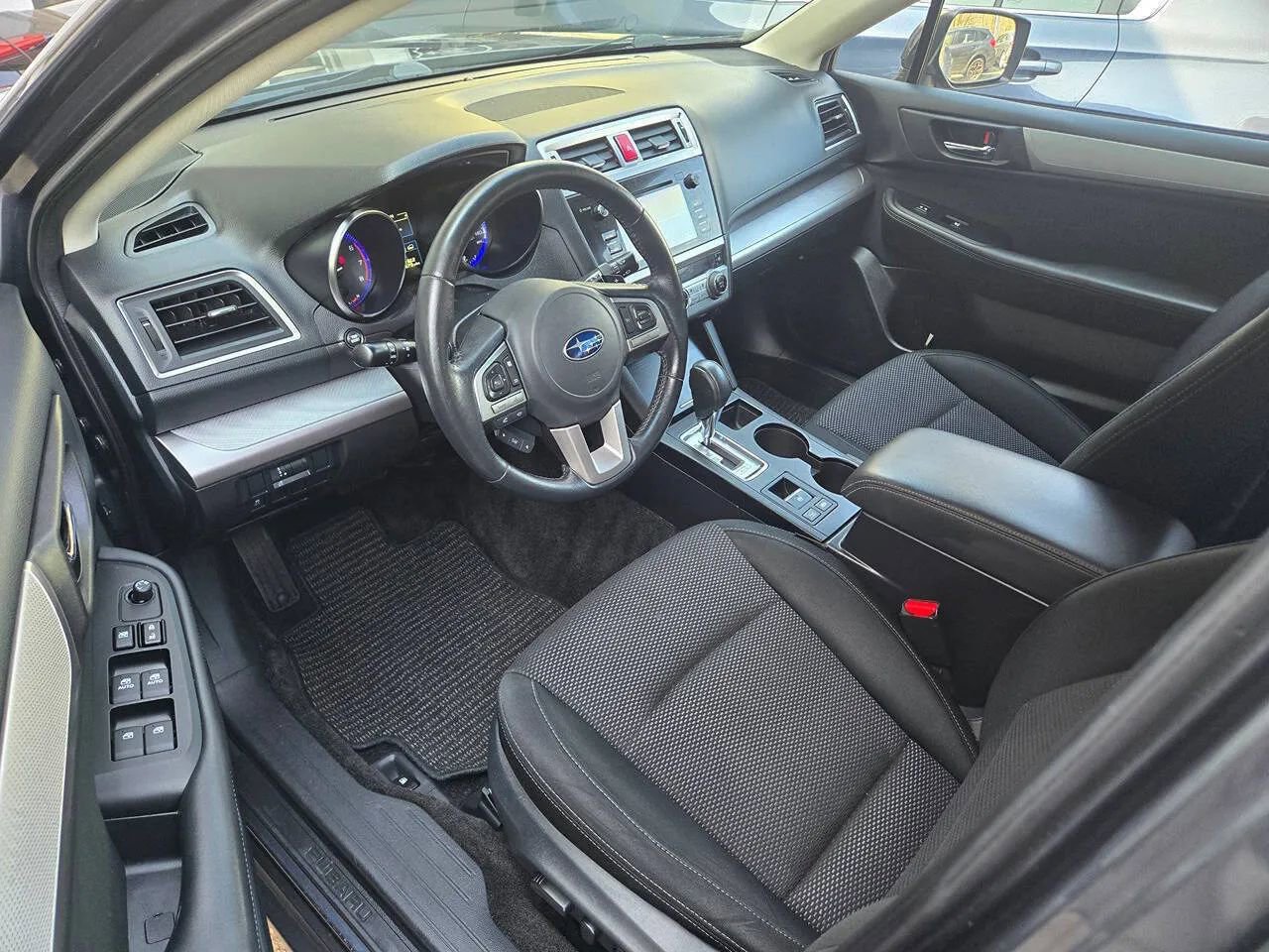 Used 2015 Subaru Outback 2.5i Premium AWD/4WD image 31