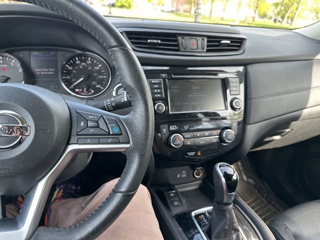 Used 2019 Nissan Rogue SL AWD/4WD image 39