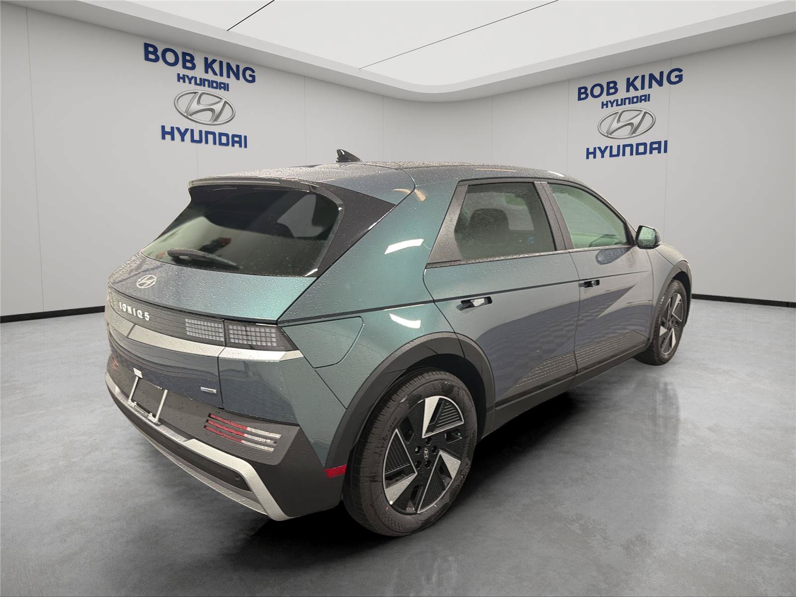 New 2026 Hyundai Ioniq 5 SE AWD/4WD image 5