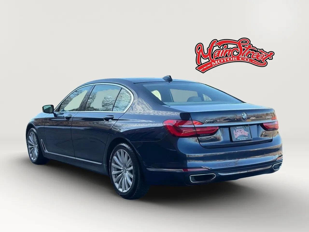 Used 2017 BMW 740i xDrive 740i xDrive AWD 4dr Sedan image 5