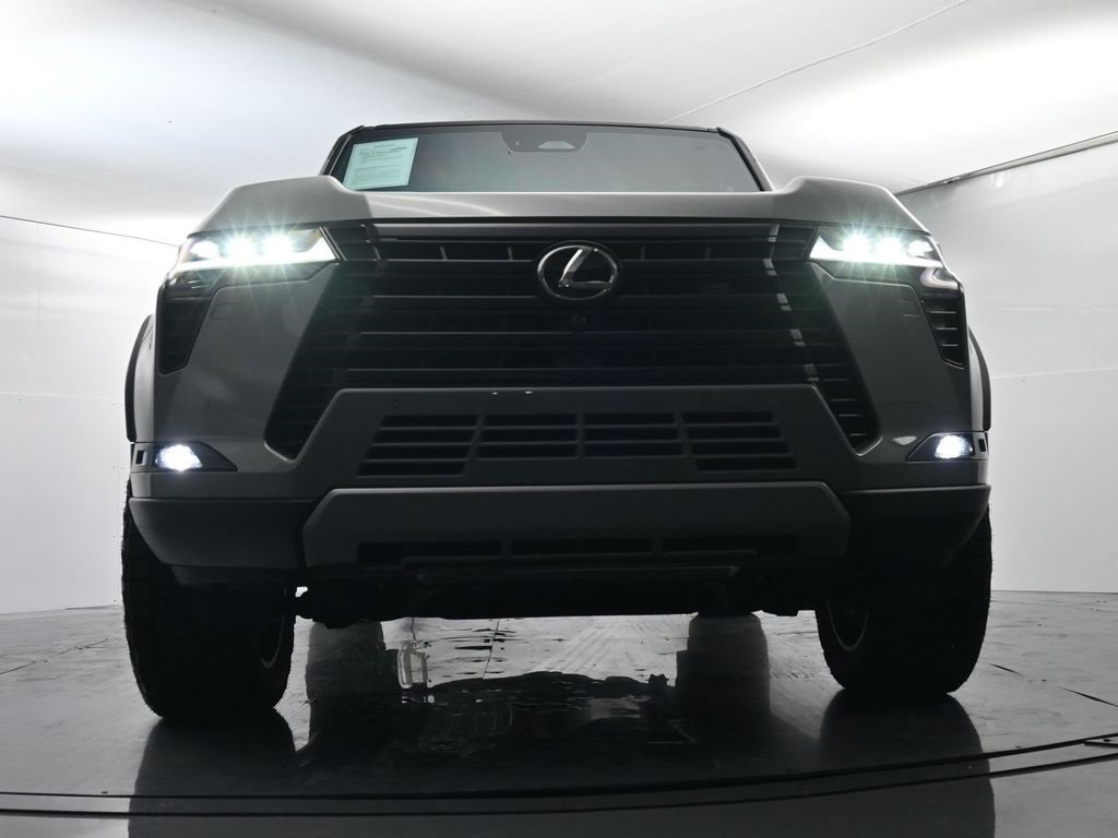 Used 2025 Lexus GX 550 image 55