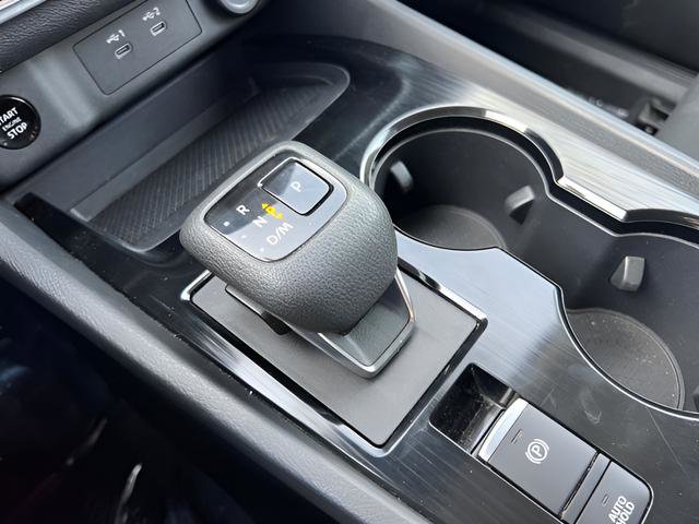 Used 2024 Nissan Rogue S AWD/4WD image 21