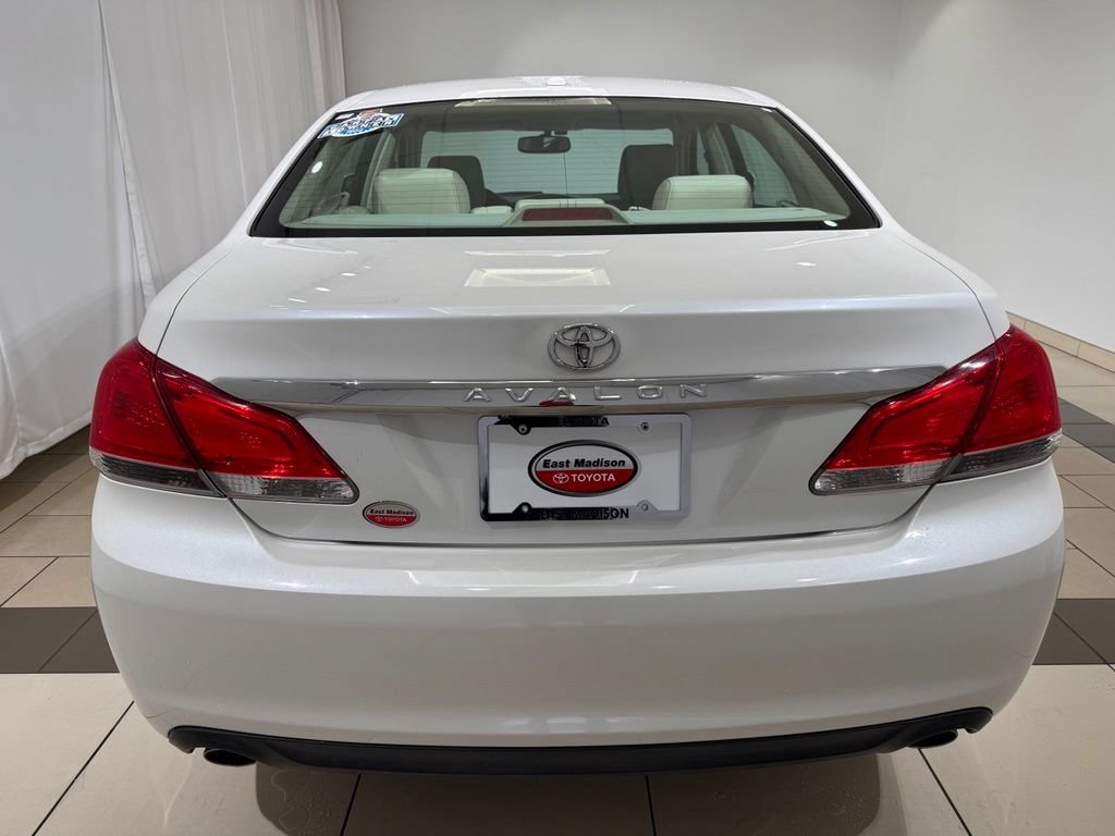 Used 2012 Toyota Avalon Limited FWD image 4