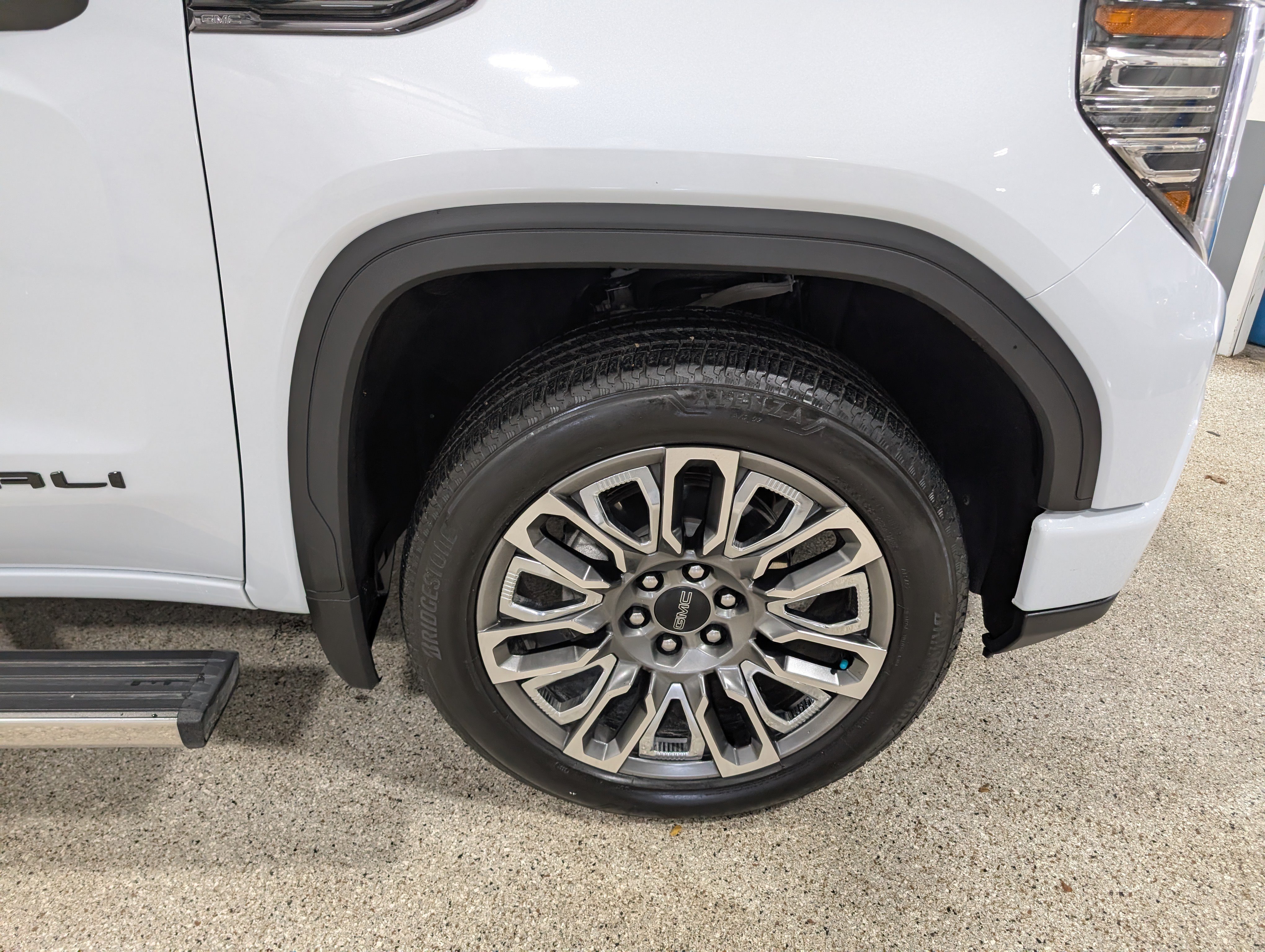 Used 2026 GMC Sierra 1500 Denali Ultimate AWD/4WD image 15
