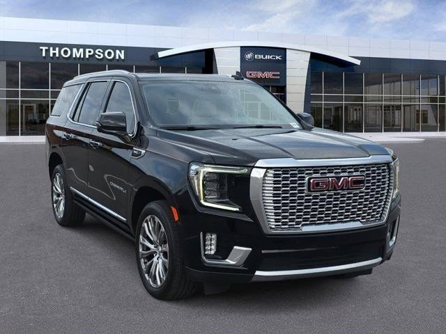 Used 2021 GMC Yukon Denali w/ Denali Premium Package image 1