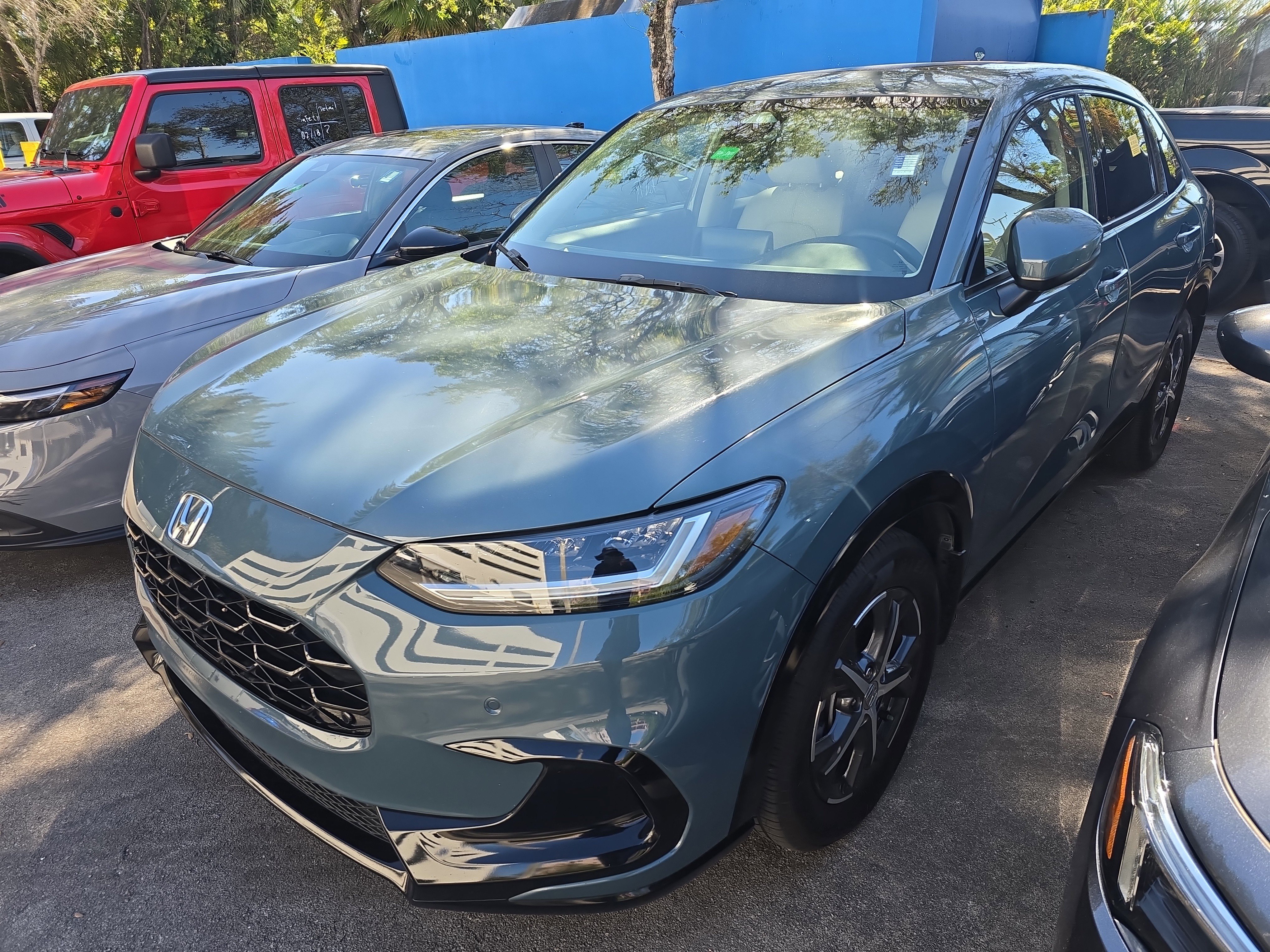 Certified 2023 Honda HR-V EX-L image 2