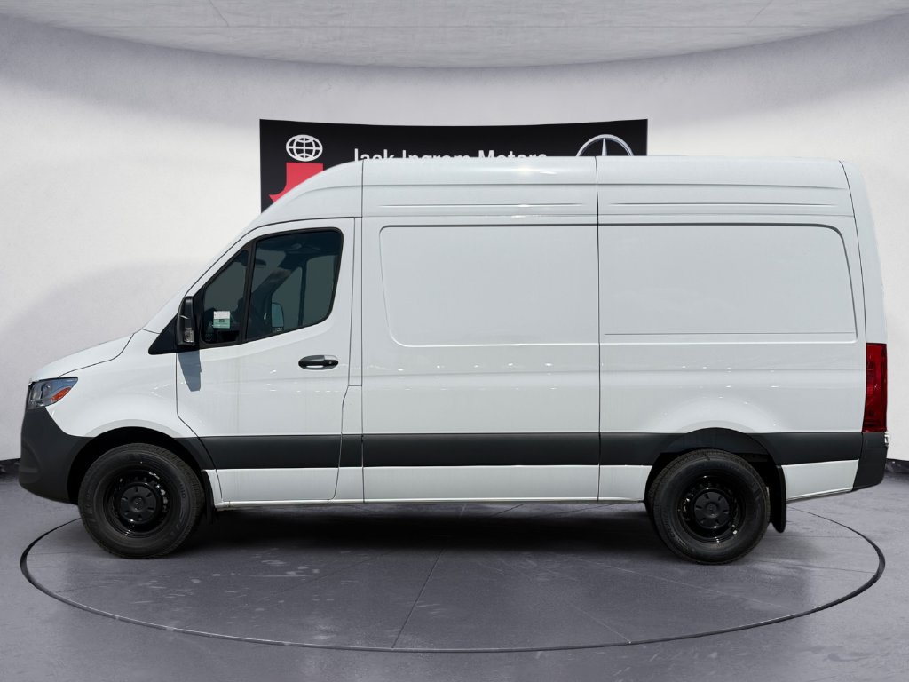 New 2025 Mercedes-Benz Sprinter 2500 image 2