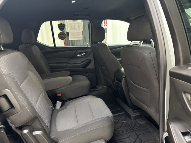 Used 2024 Chevrolet Traverse LT image 31