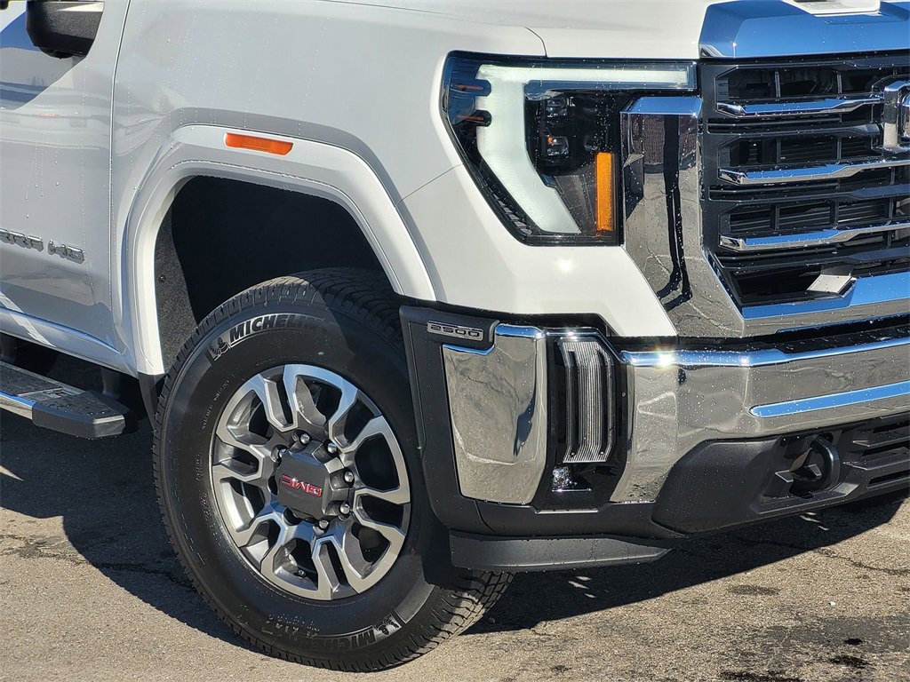 New 2026 GMC Sierra 2500 SLE w/ SLE Value Package; image 6