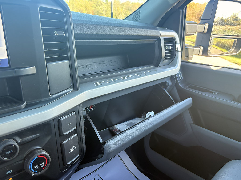 Used 2024 Ford F350 XL w/ FX4 Off-Road Package AWD/4WD image 34