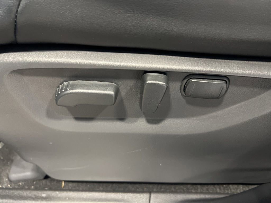 Certified 2024 Nissan Armada SV image 48