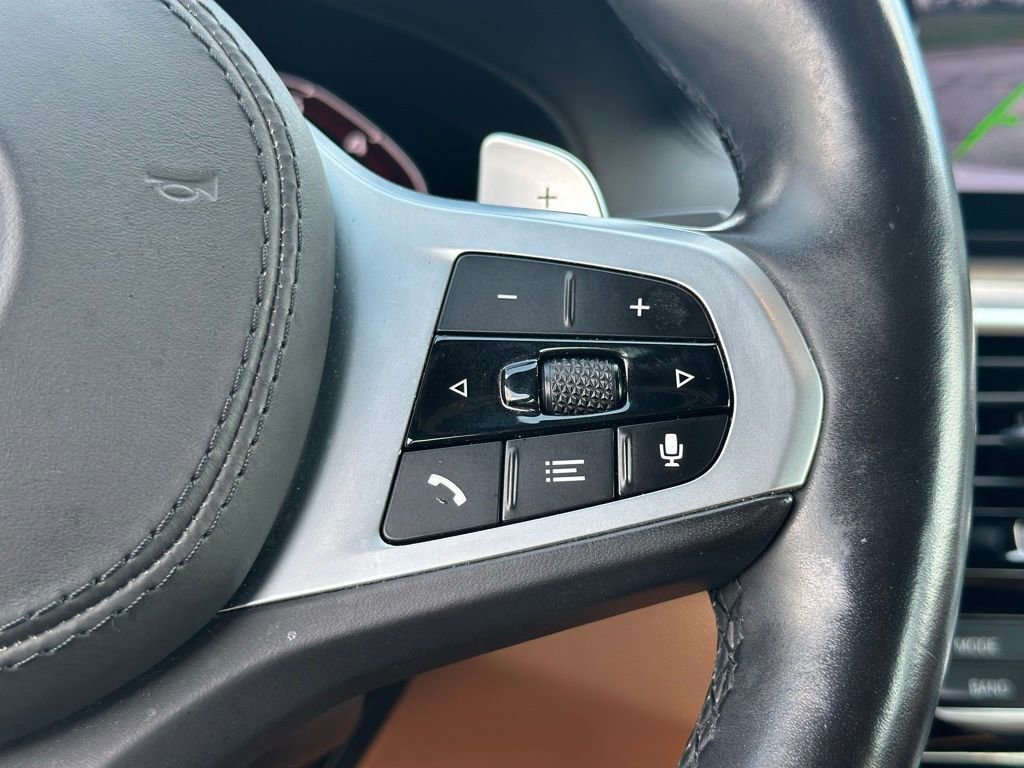 Used 2020 BMW M550i xDrive w/ Premium Package image 30