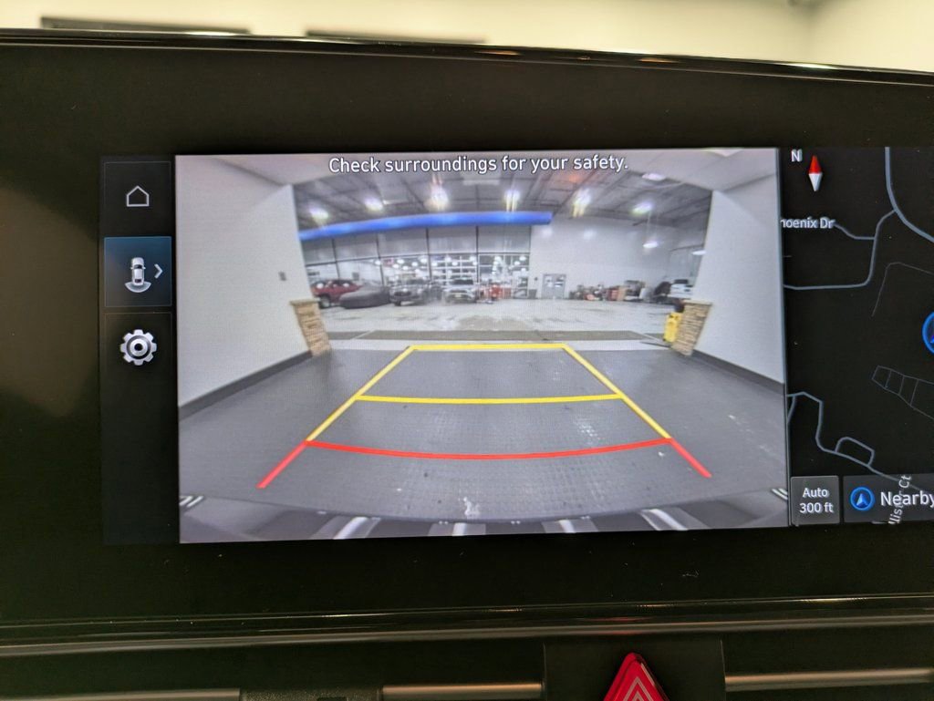 Used 2023 Hyundai Elantra SEL w/ Convenience Package image 12