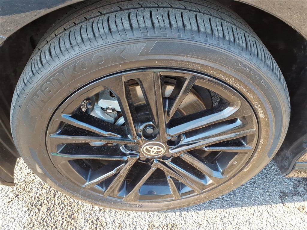 Used 2025 Toyota Camry SE FWD image 10