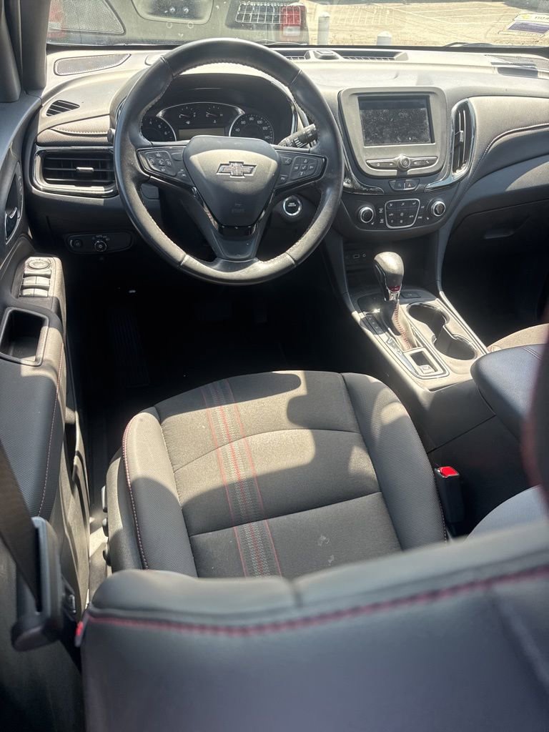 Used 2022 Chevrolet Equinox RS w/ LPO, Cargo Package FWD image 8