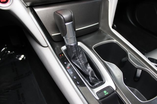 Used 2018 Honda Accord LX image 15