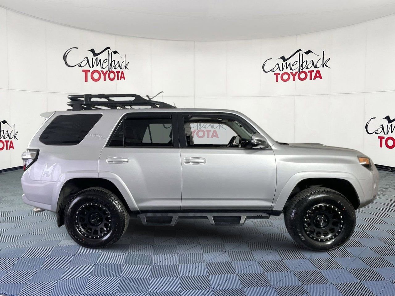 Used 2022 Toyota 4Runner TRD Off-Road Premium w/ Moonroof Package AWD/4WD image 8