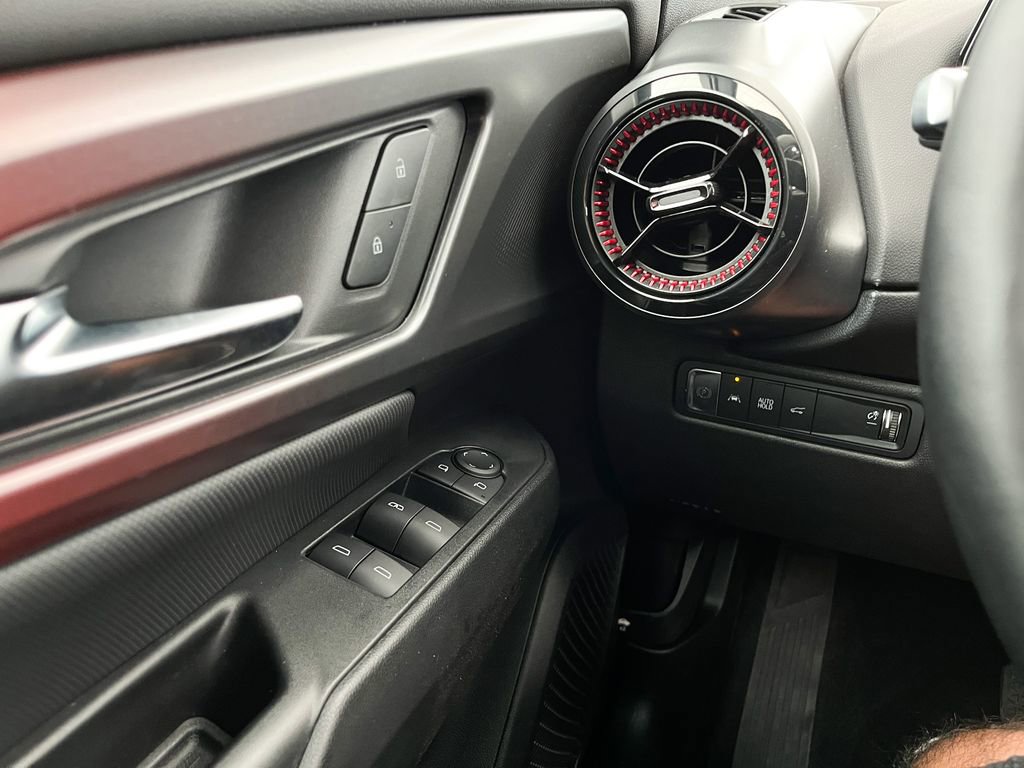 Certified 2024 Chevrolet Equinox EV RS image 19