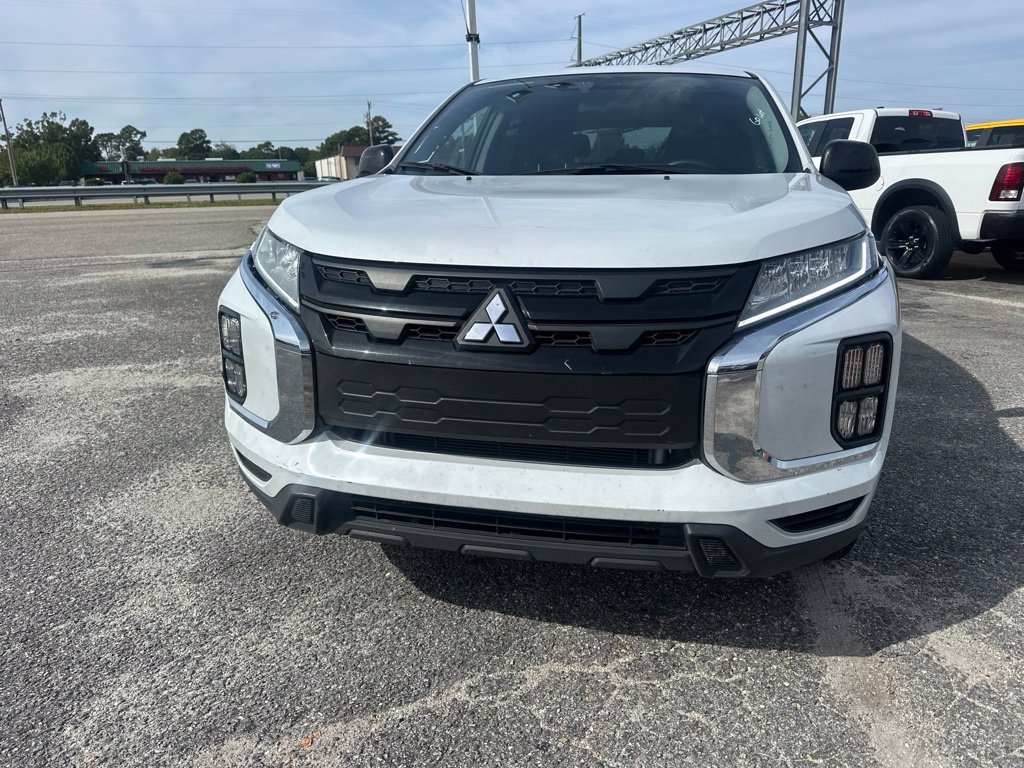 Used 2025 Mitsubishi Outlander Sport LE AWD/4WD image 8