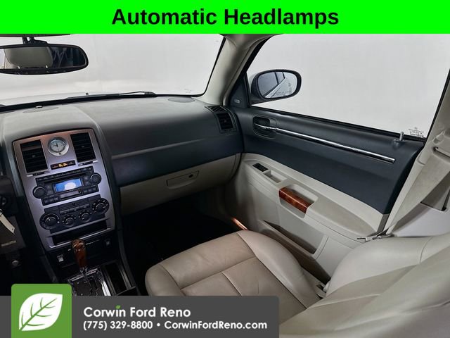 Used 2006 Chrysler 300 Touring w/ Luxury Group image 23