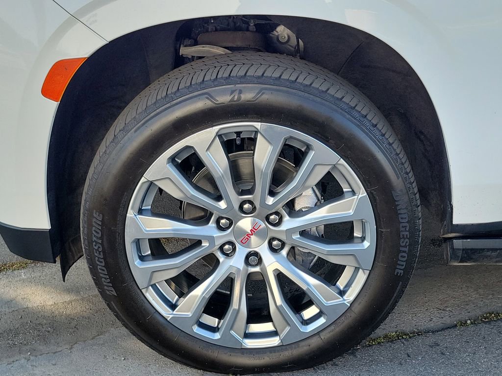Used 2022 GMC Yukon Denali RWD image 33
