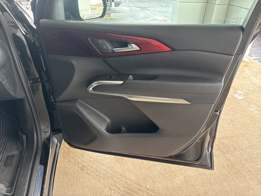 Used 2024 Chevrolet Traverse Z71 image 36