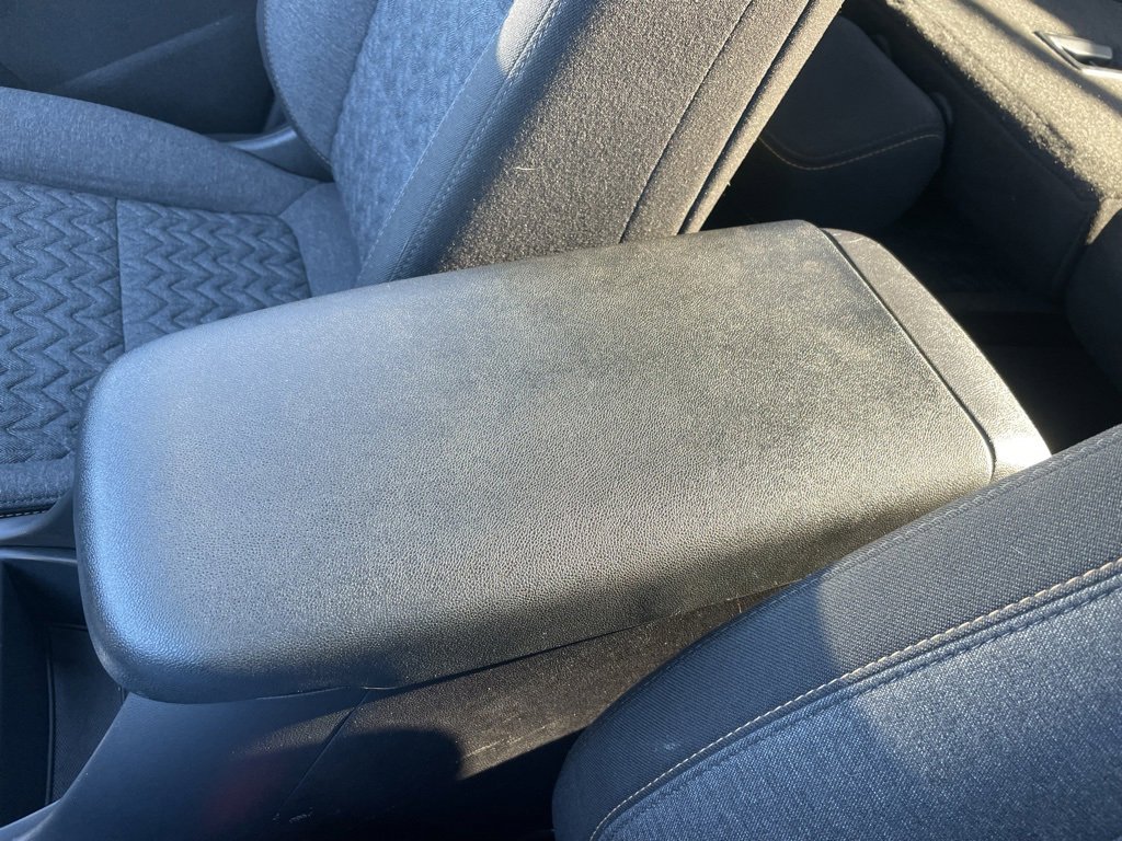 Used 2024 Chevrolet Equinox LT image 48