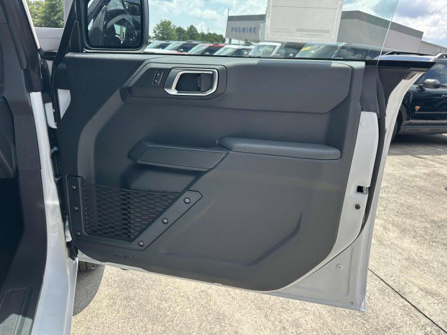 New 2025 Ford Bronco 4-Door AWD/4WD image 14