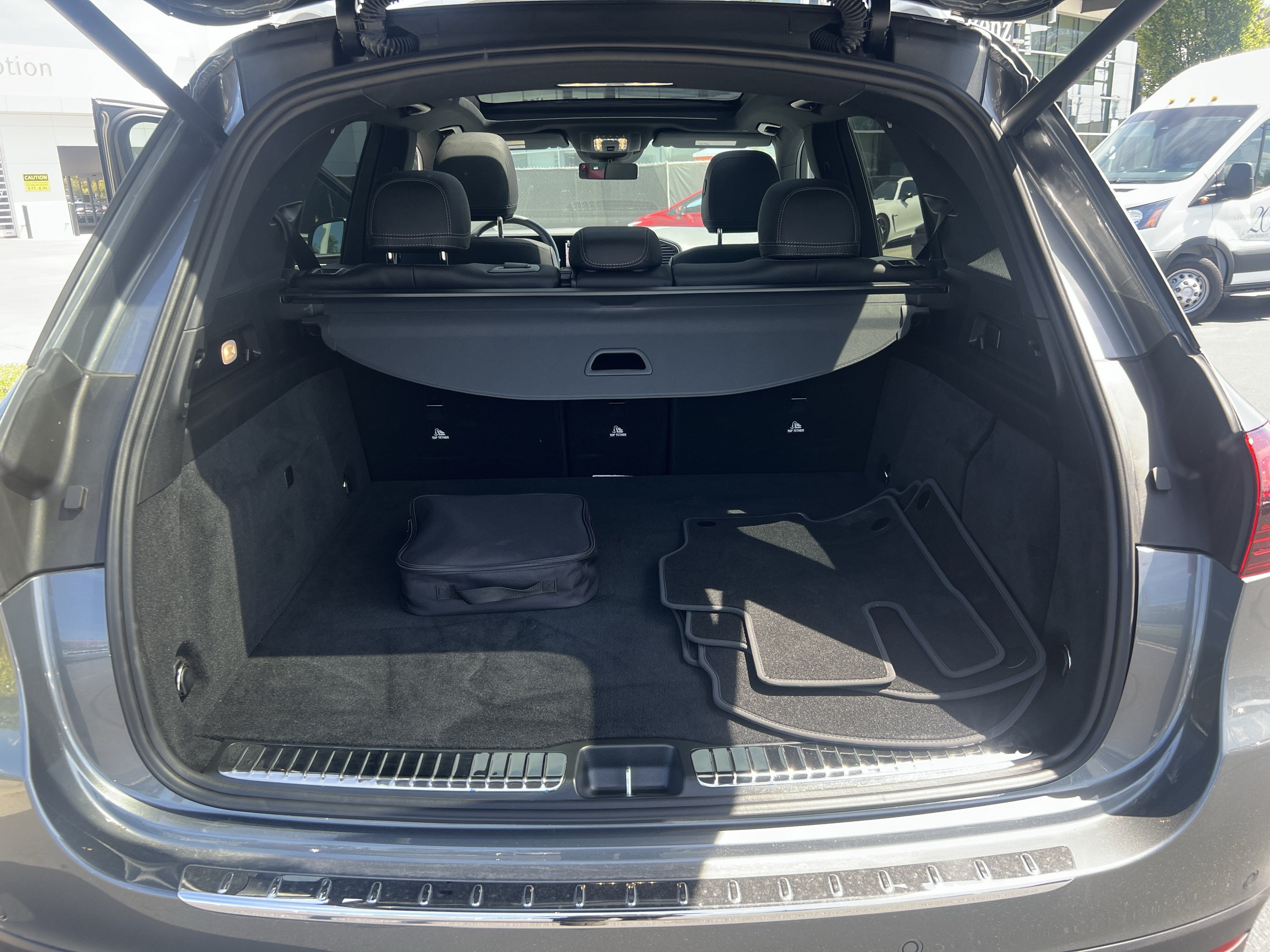 Certified 2025 Mercedes-Benz GLE 450e 4MATIC w/ Driver Assistance Package image 34