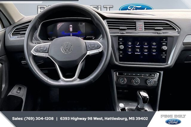 Used 2024 Volkswagen Tiguan Wolfsburg Edition image 5