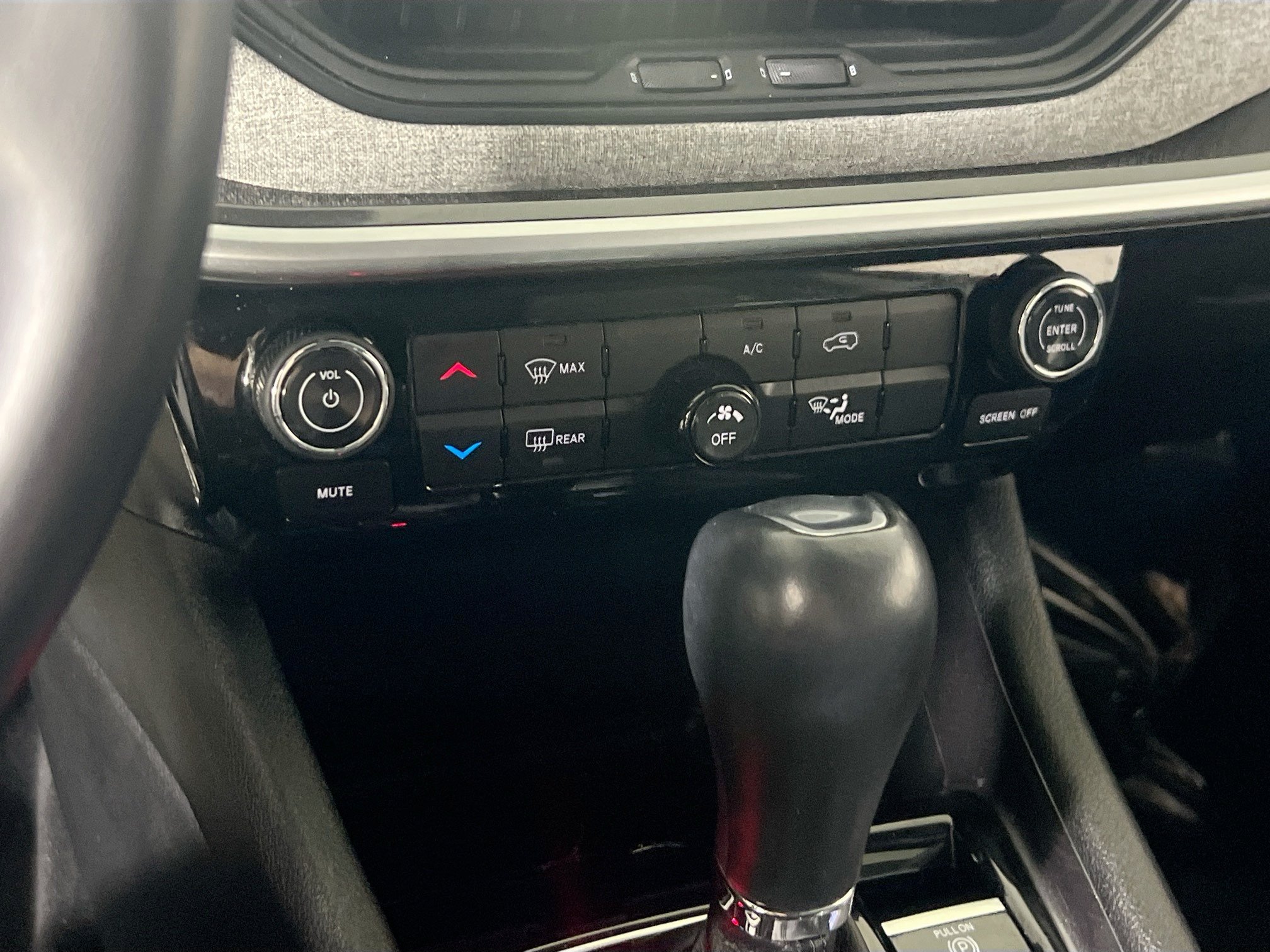 Used 2022 Jeep Compass Latitude AWD/4WD image 15