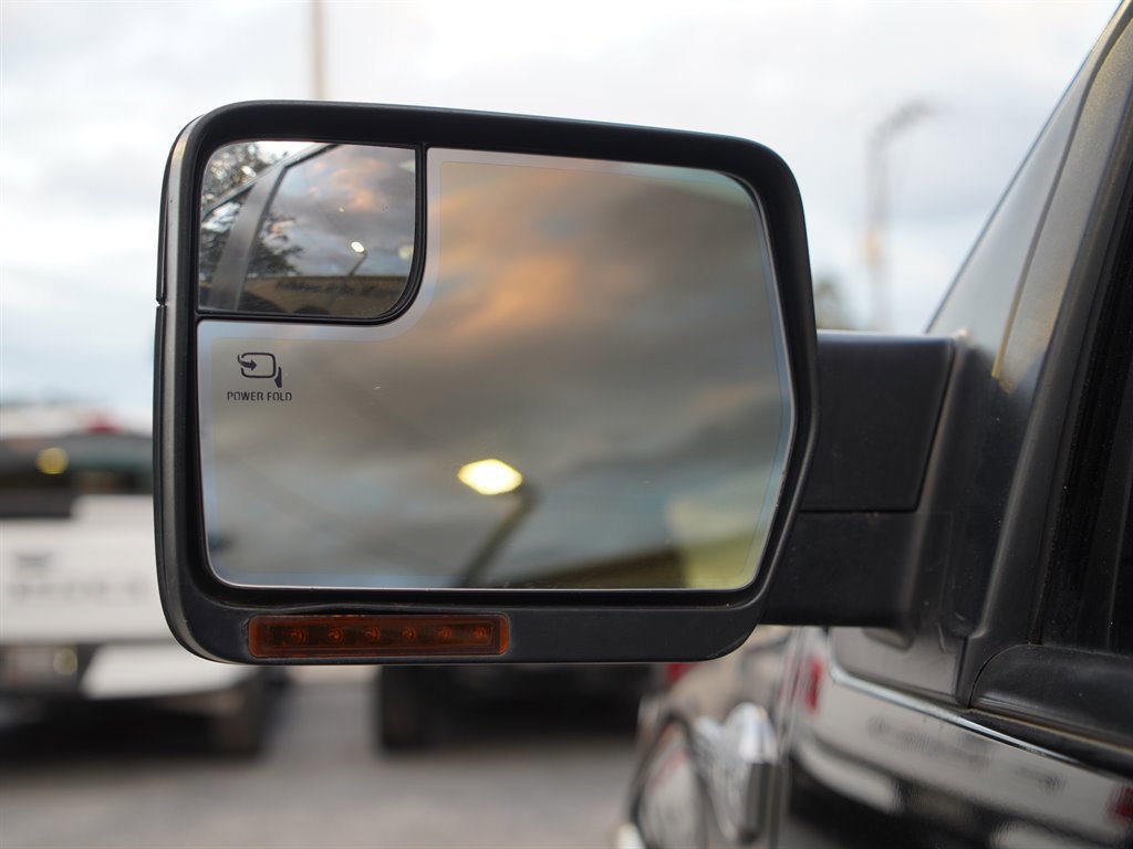 Used 2013 Ford F150 King Ranch w/ King Ranch Luxury Pkg image 32