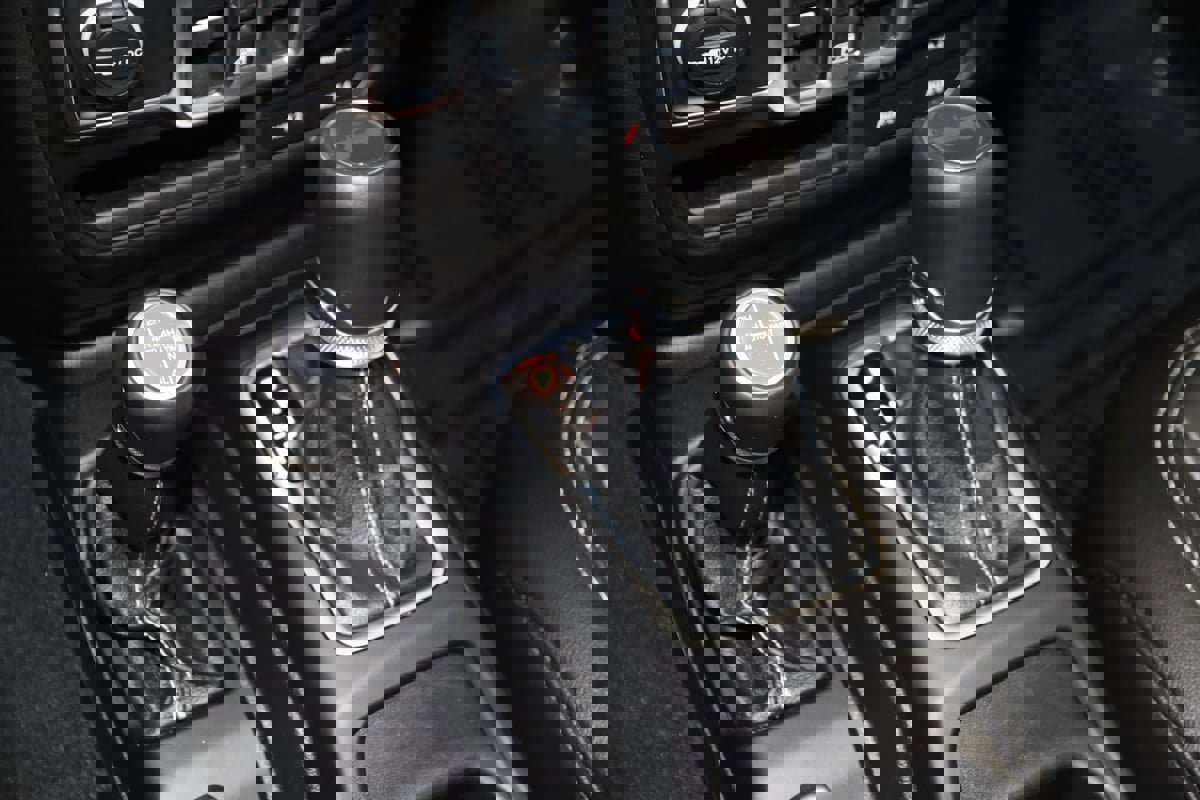 Used 2022 Jeep Wrangler Unlimited Sahara w/ Cold Weather Group image 8