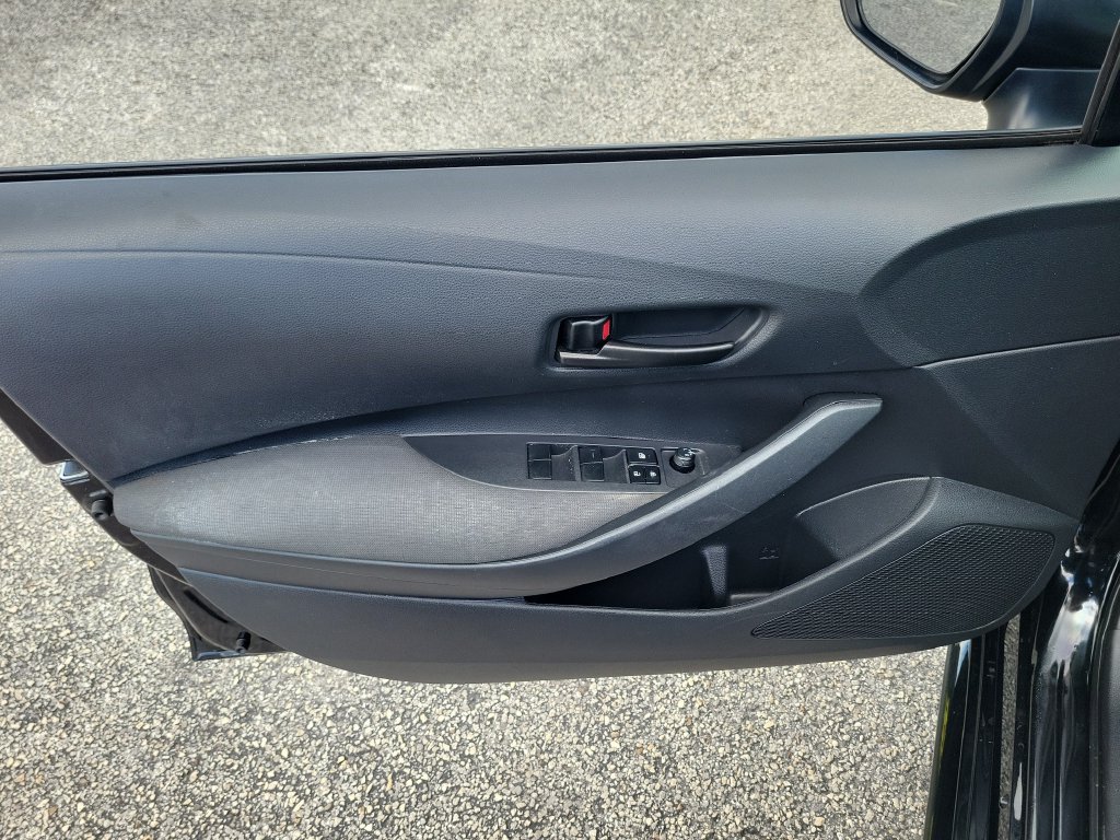 Used 2024 Toyota Corolla LE FWD image 11