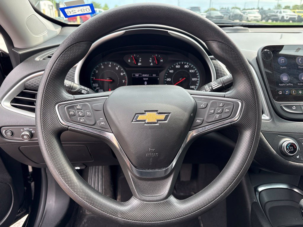 Used 2025 Chevrolet Malibu LT FWD image 32