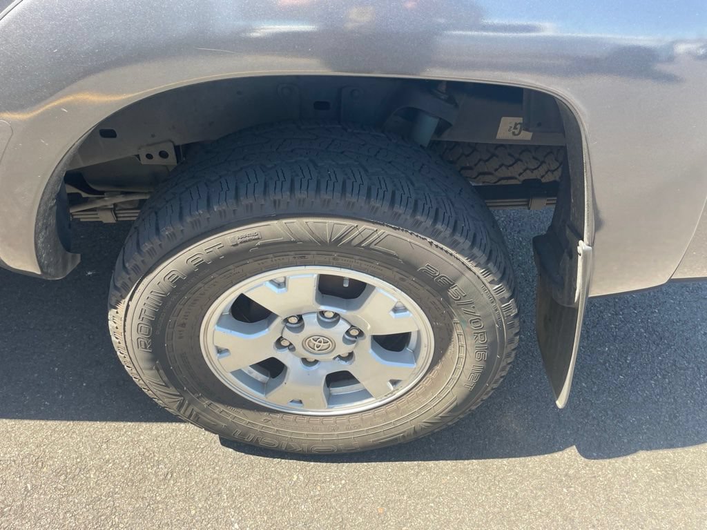 Used 2014 Toyota Tacoma 4x4 Double Cab w/ TRD Off-Road Package image 9