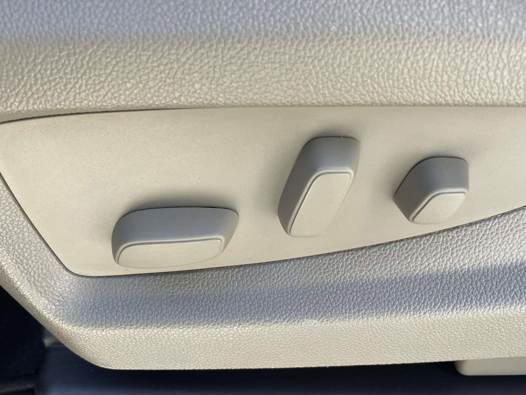 Used 2016 GMC Sierra 1500 Denali w/ Denali Ultimate Package image 16