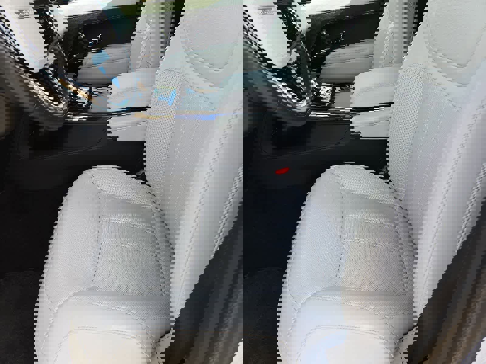 Used 2024 Land Rover Range Rover Sport SE image 14