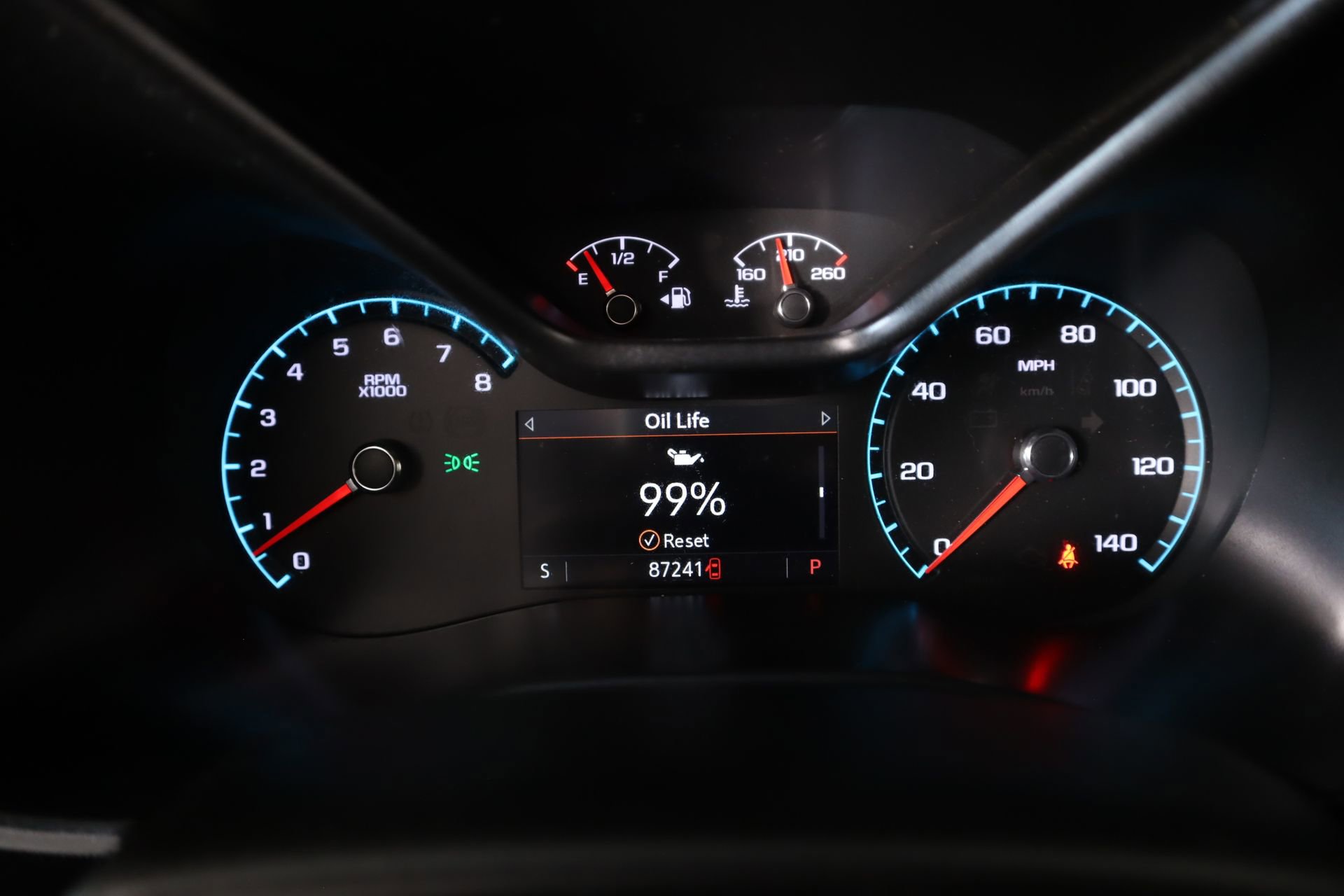 Used 2022 Chevrolet Colorado ZR2 image 4