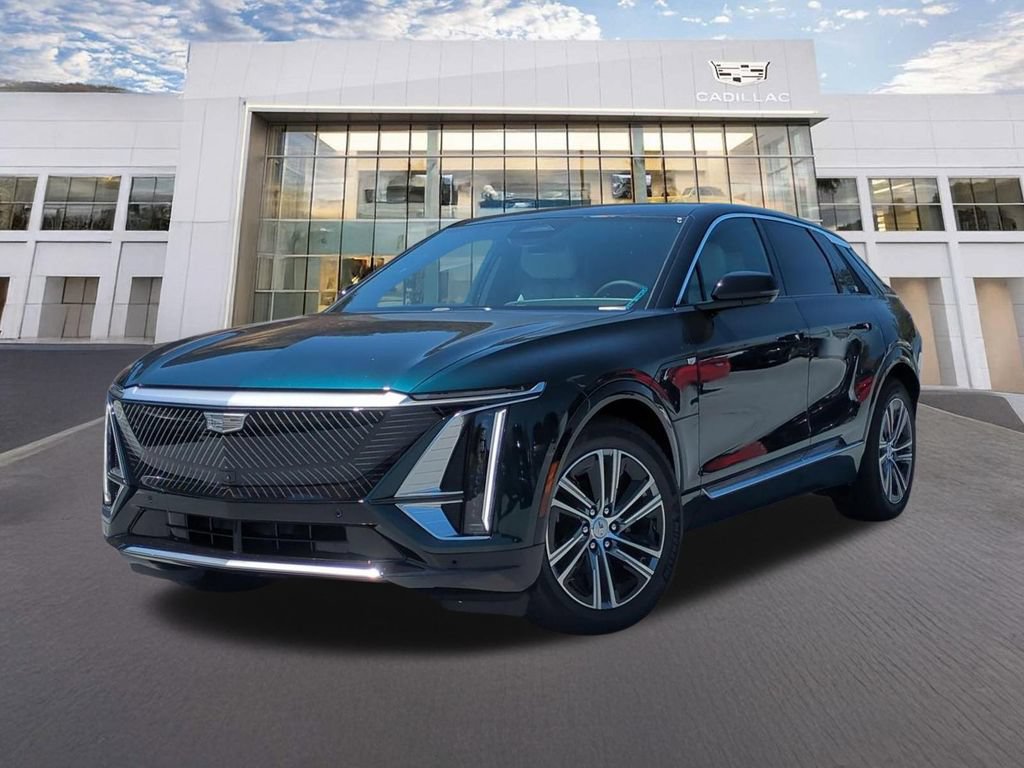 New 2026 Cadillac Lyriq Luxury