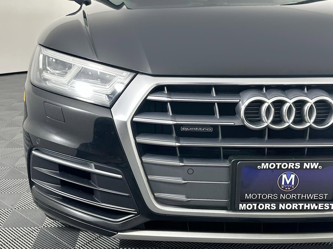 Used 2019 Audi Q5 2.0T Premium Plus w/ Premium Plus Package AWD/4WD image 3