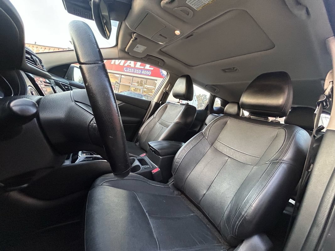 Used 2020 Nissan Rogue Sport SL w/ Premium Package AWD/4WD image 2