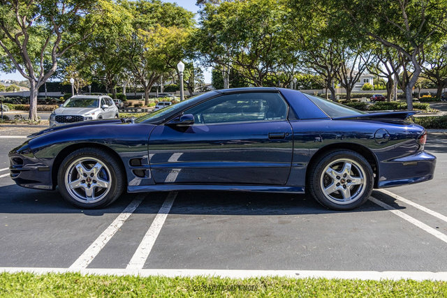 Used 2002 Pontiac Firebird Trans Am RWD image 3